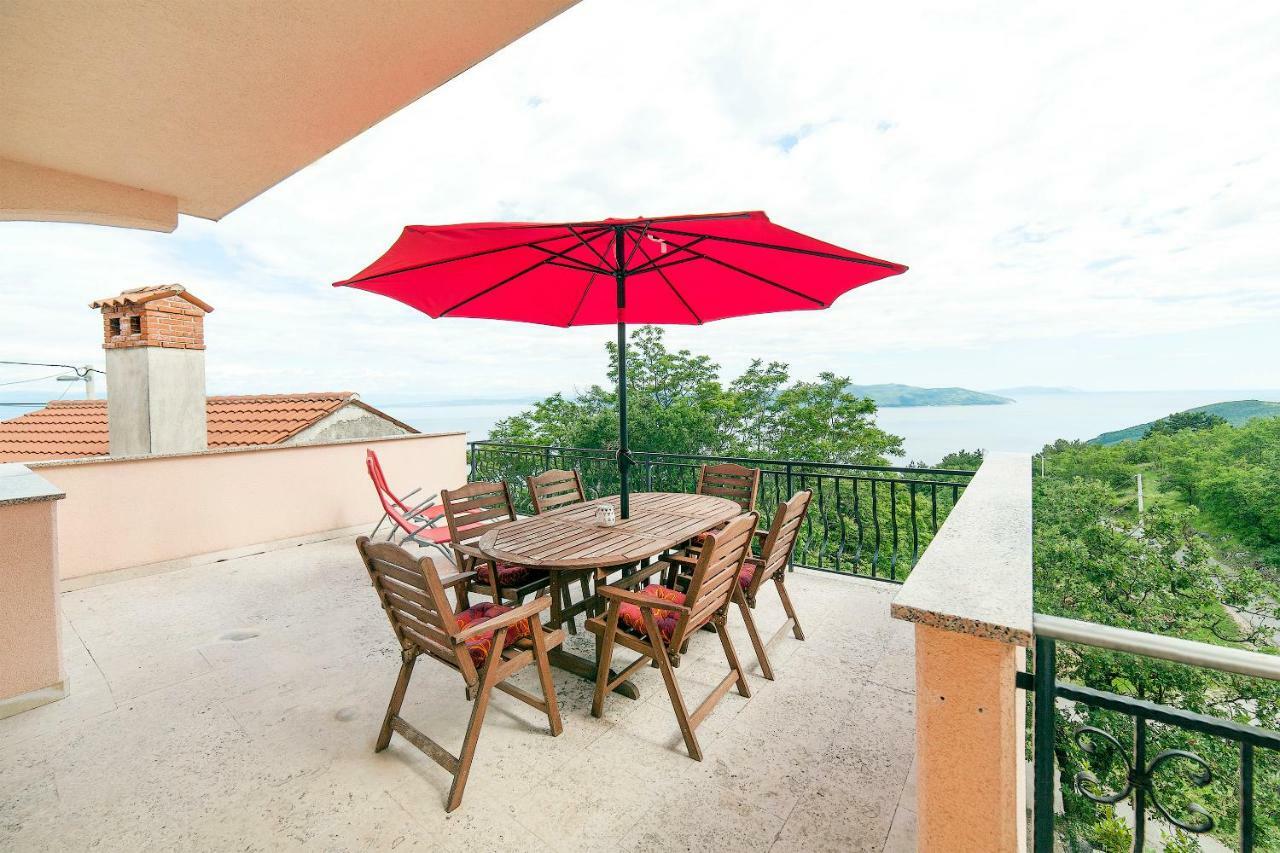 Apartmani Sandra Rovini Moscenice Exterior foto